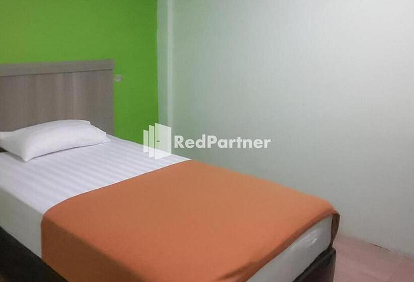 هتل Guest House Anak Raja Pangkalan Bun Syariah Mitra Reddoorz