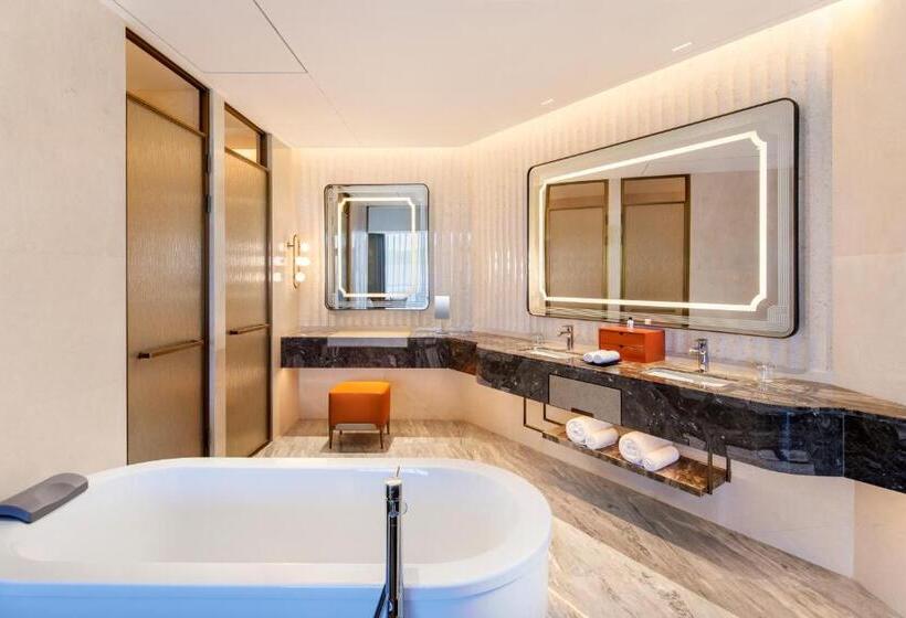 هتل Radisson Collection Resort, Nanjing