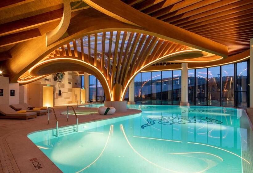 هتل Radisson Collection Resort, Nanjing