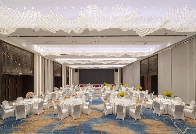 هتل Radisson Collection Resort, Nanjing