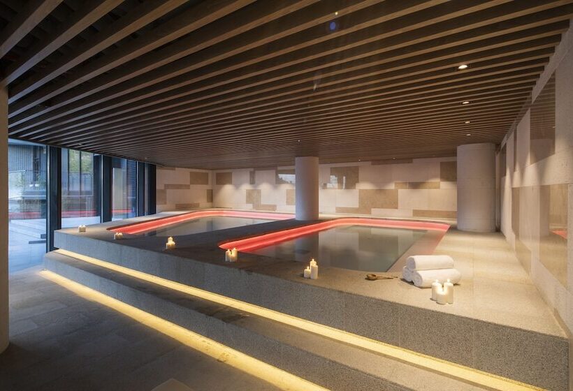 هتل Radisson Collection Resort, Nanjing