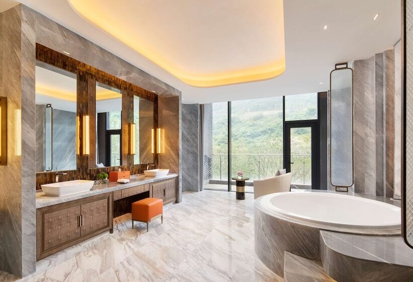 هتل Radisson Collection Resort, Nanjing