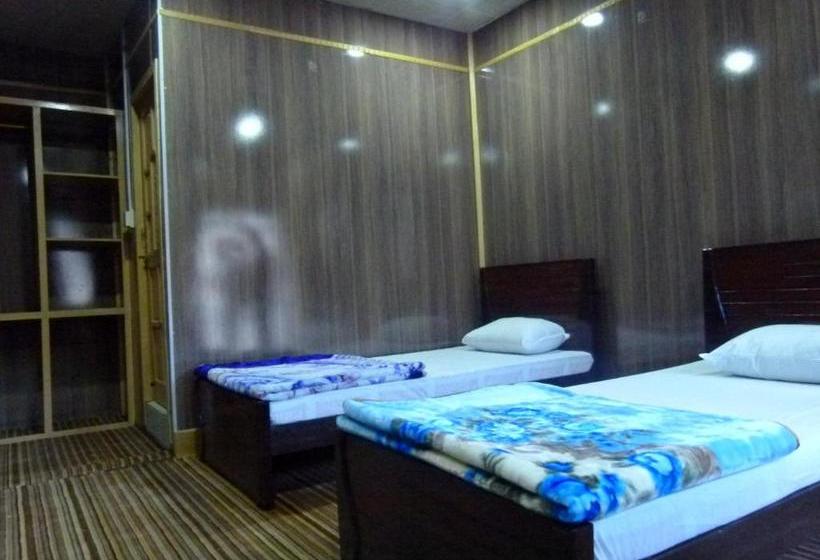 Hotel Tourist World