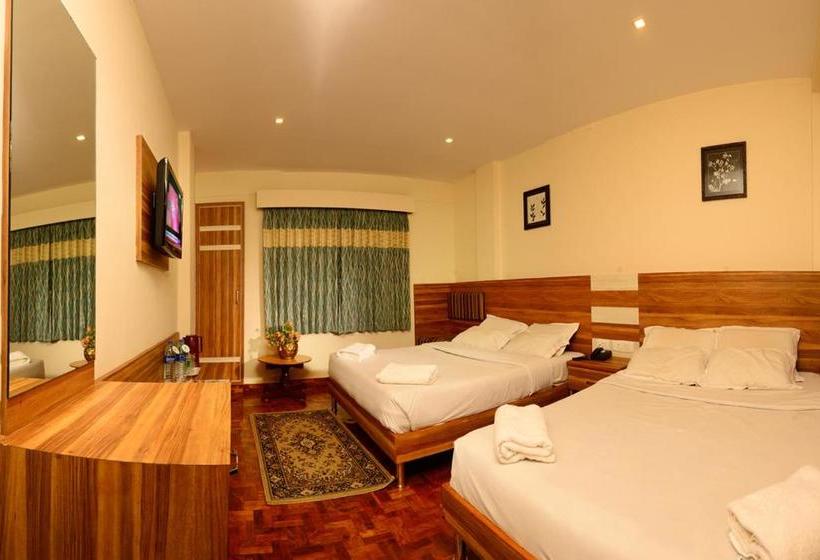 هاستل Grand Palace