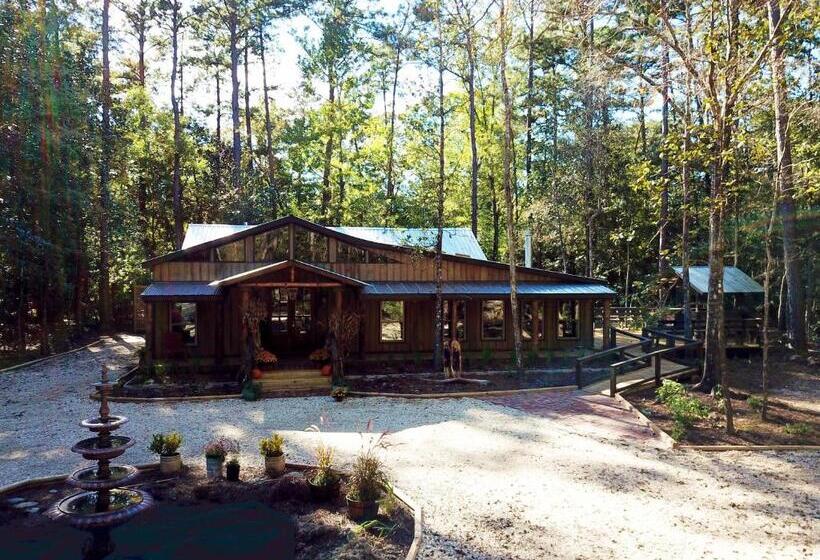 مبيت وإفطار The Meadow Cabin