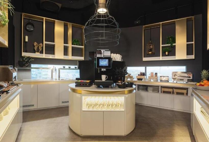 هتل Ibis Styles Arnhem Centre