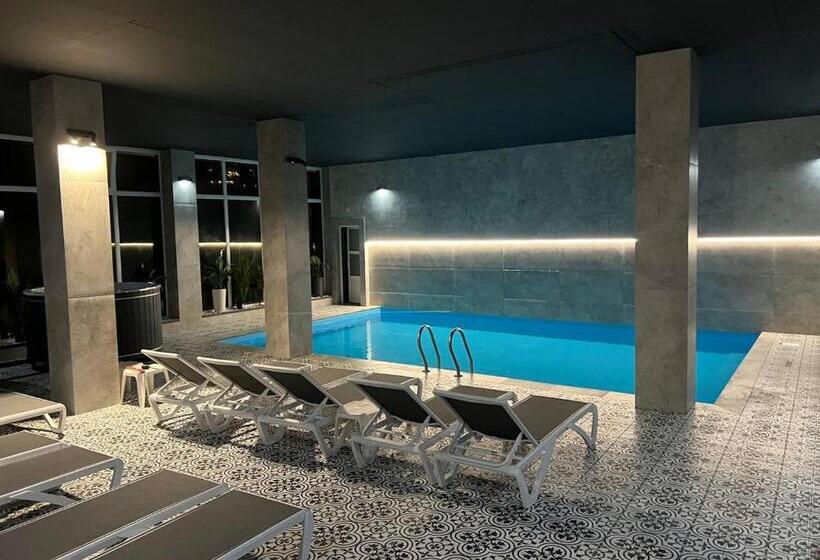فندق Konopka Forest Home & Spa