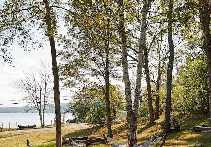 ホテル Somewhere Inn Calabogie