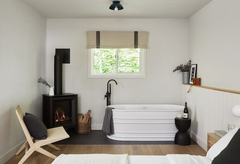 ホテル Somewhere Inn Calabogie
