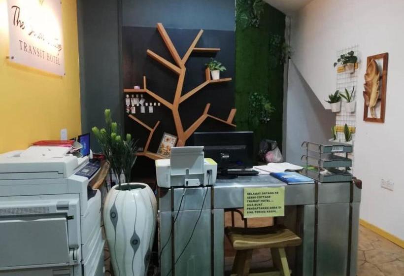 酒店 The Serai Cottage Transit