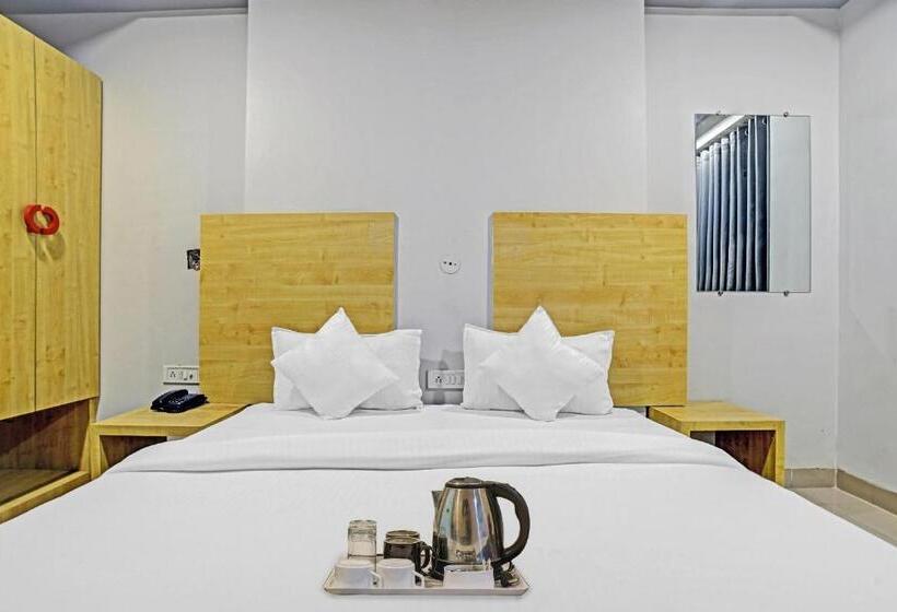 هتل Townhouse 81349 Townhouse Friends Inn