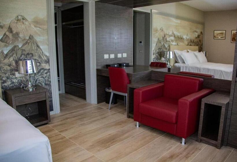 Kairos Resort & Spa