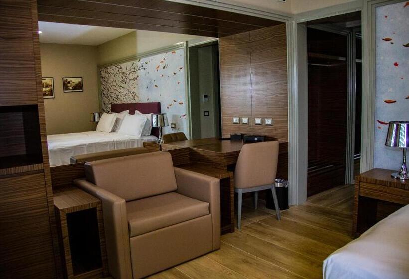 Kairos Resort & Spa