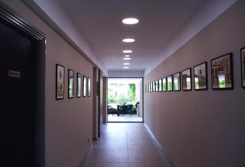 Kairos Resort & Spa