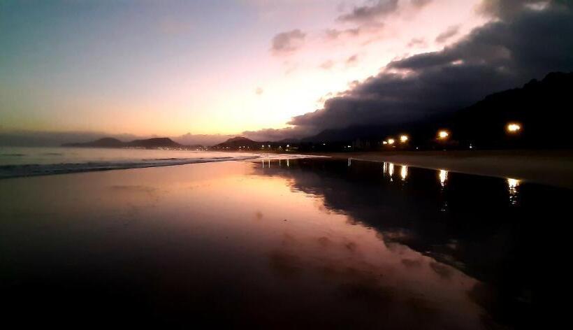 ペンション A Ver O Mar Beach House