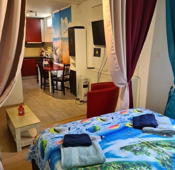 بنسيون At Moumie Studio Furnished Quiet Place Parking And Jacuzzi And Pool