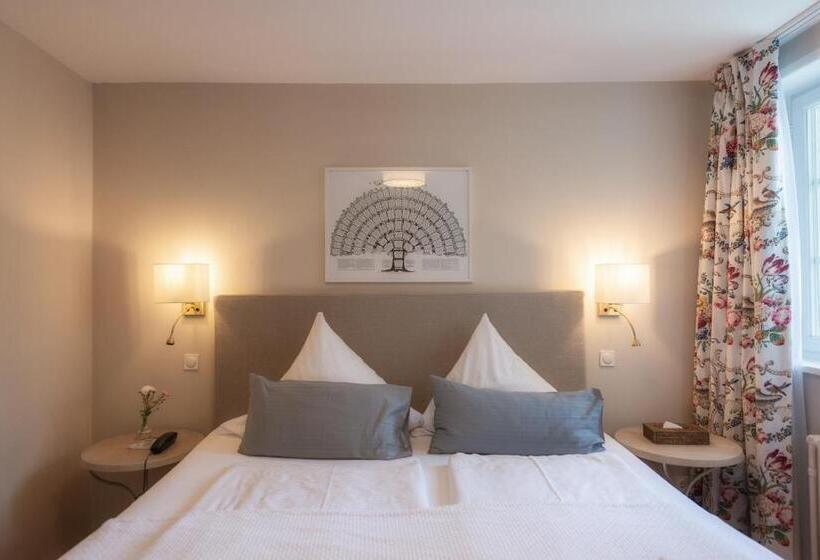 Schlossgut Oberambach Biohotel Und Vitalzentrum