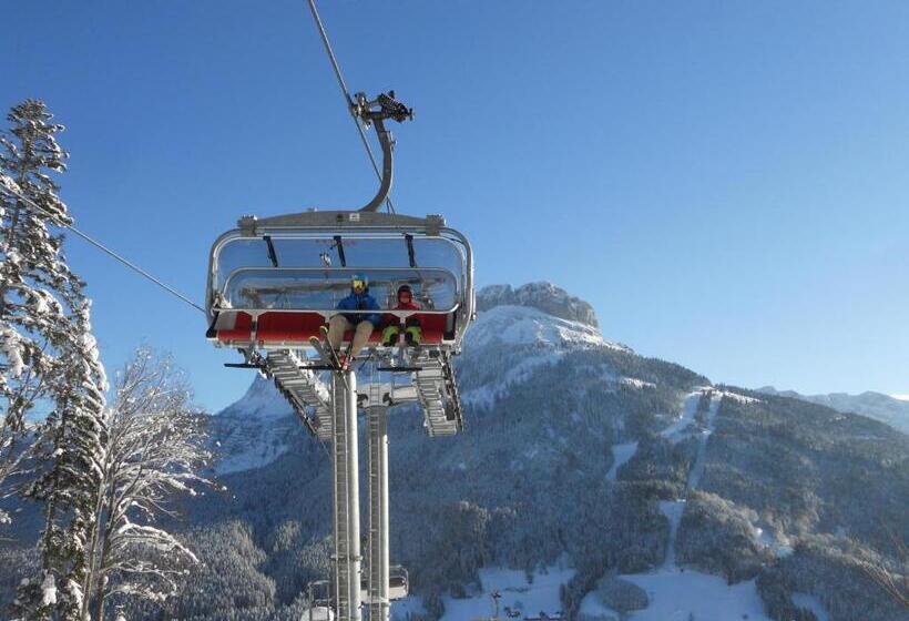 فندق Alpenparks Hagan Lodge Altaussee