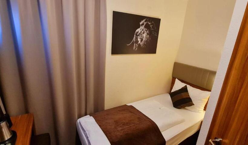 Fotos del hotel Arena Messe Frankfurt:  3