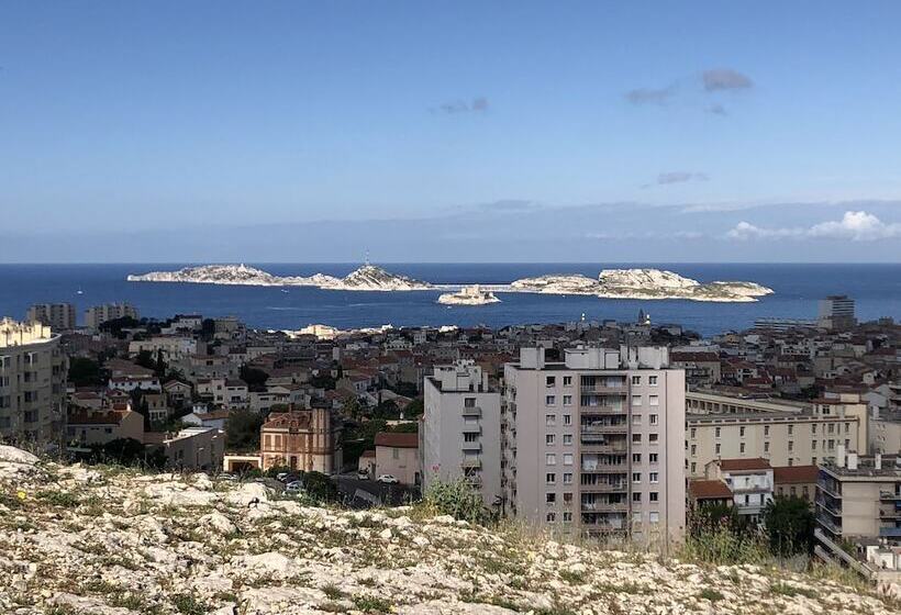 Отель Belle Vue Marseille