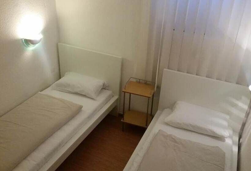 Fotos del hotel Garni Frankfurt:  15