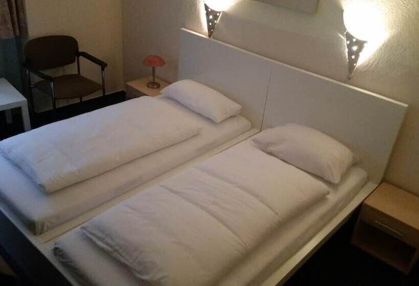 Fotos del hotel Garni Frankfurt:  11