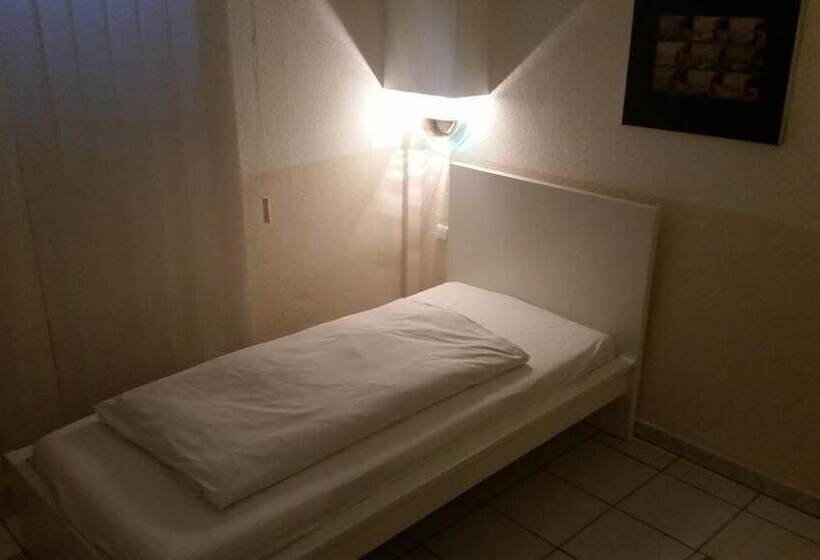 Fotos del hotel Garni Frankfurt:  4