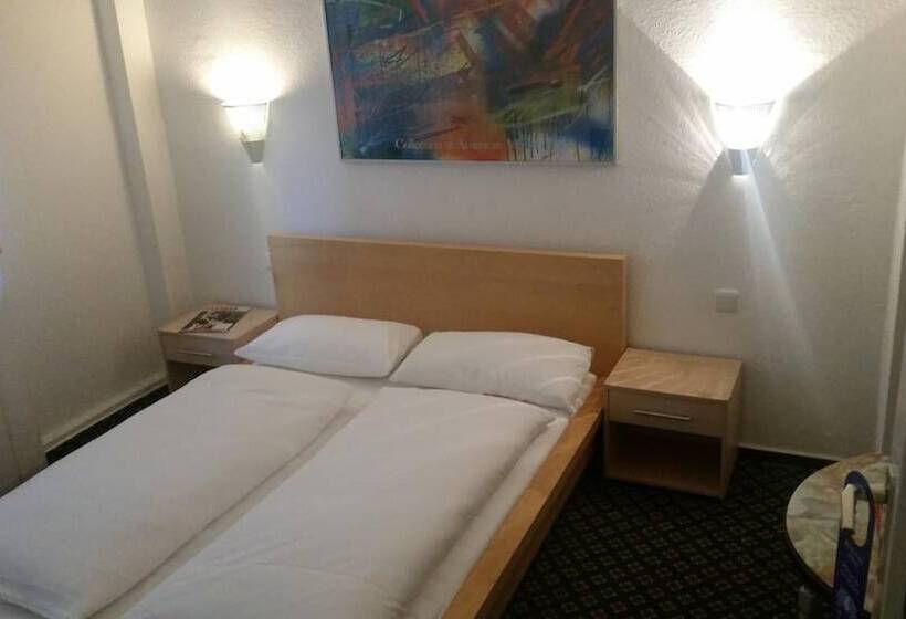 Fotos del hotel Garni Frankfurt:  9