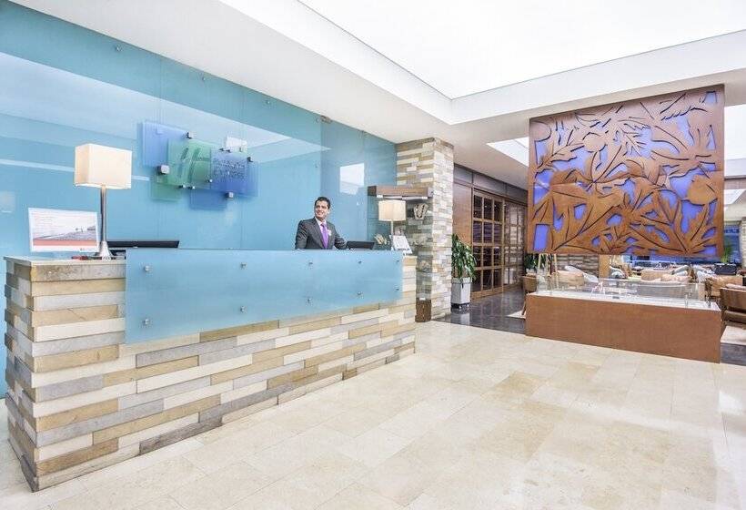 هتل Holiday Inn Express Bogotá   Parque La 93, An Ihg