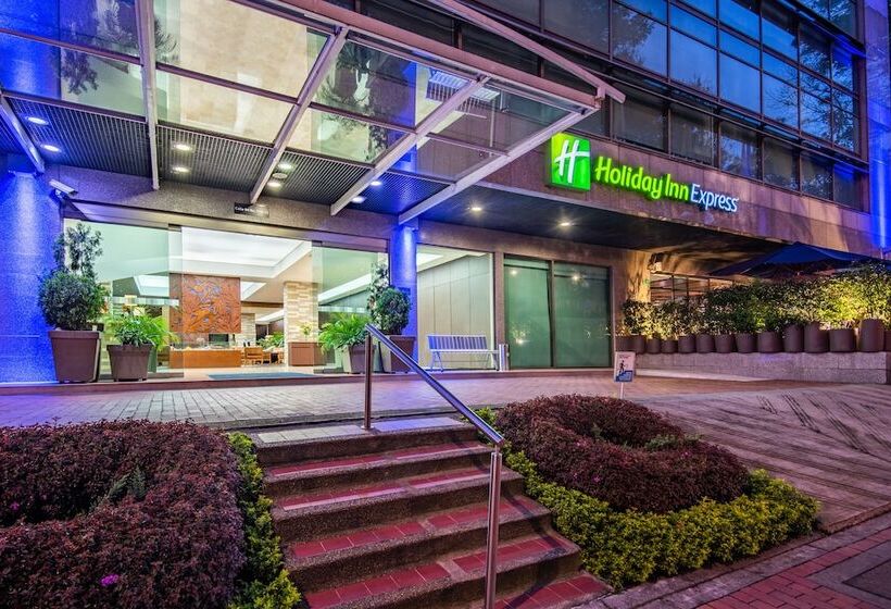 هتل Holiday Inn Express Bogotá   Parque La 93, An Ihg