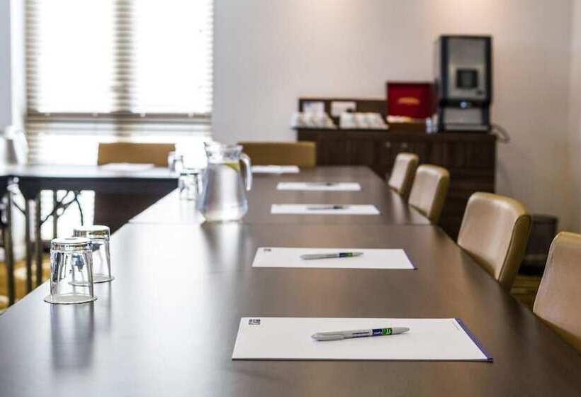 هتل Holiday Inn Express Colchester, An Ihg