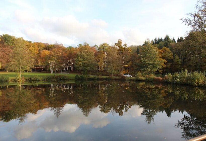 Отель Restaurant Kreuzberghof Tagungs  Und Veranstaltungs