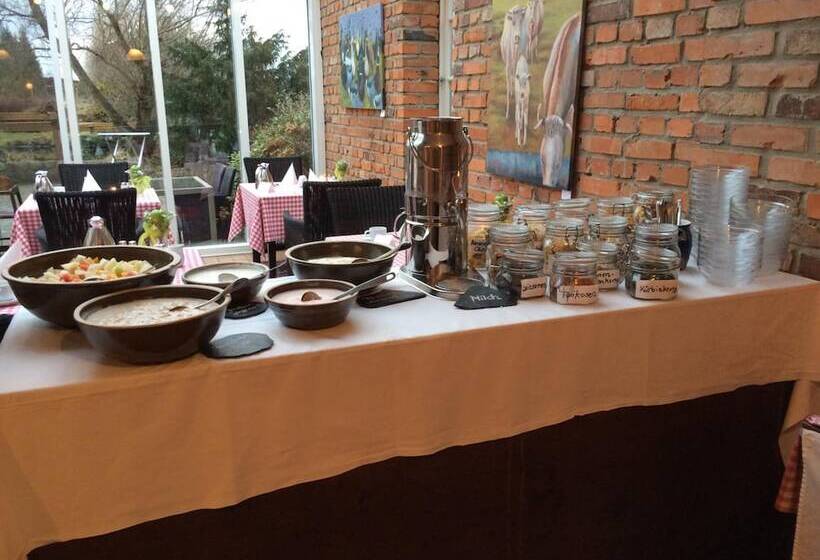 Отель Landhaus Alte Schmiede