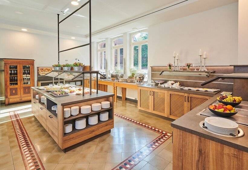 هتل Mutterhaus Düsseldorf