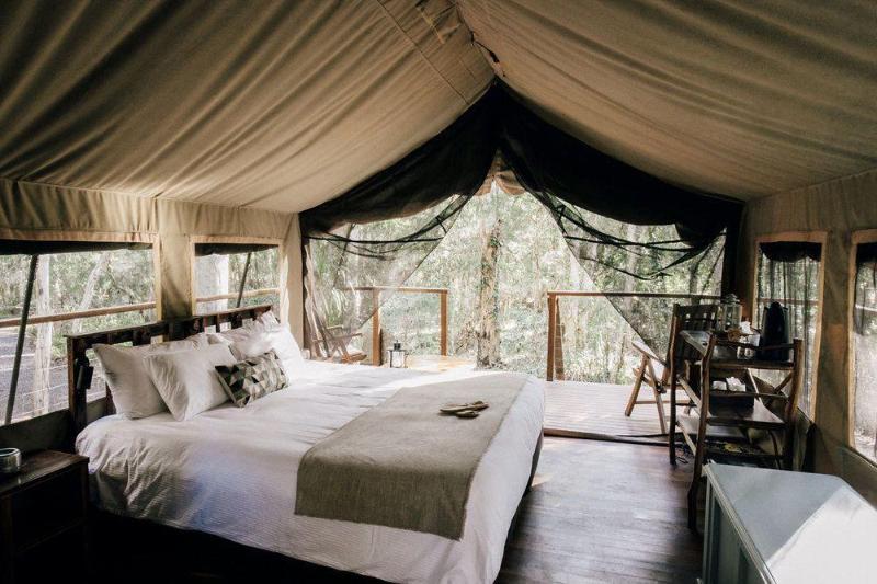 Отель Paperbark Camp