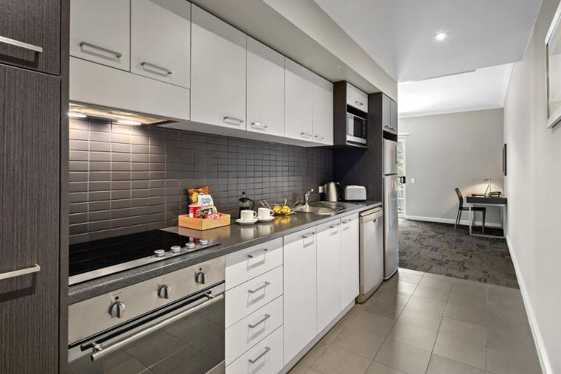 Отель Quest Campbelltown