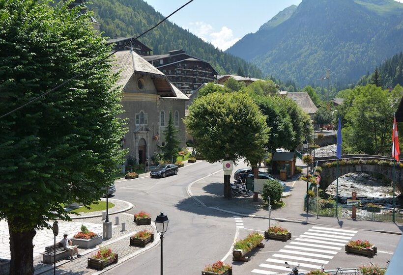 Отель Rhodos Morzine