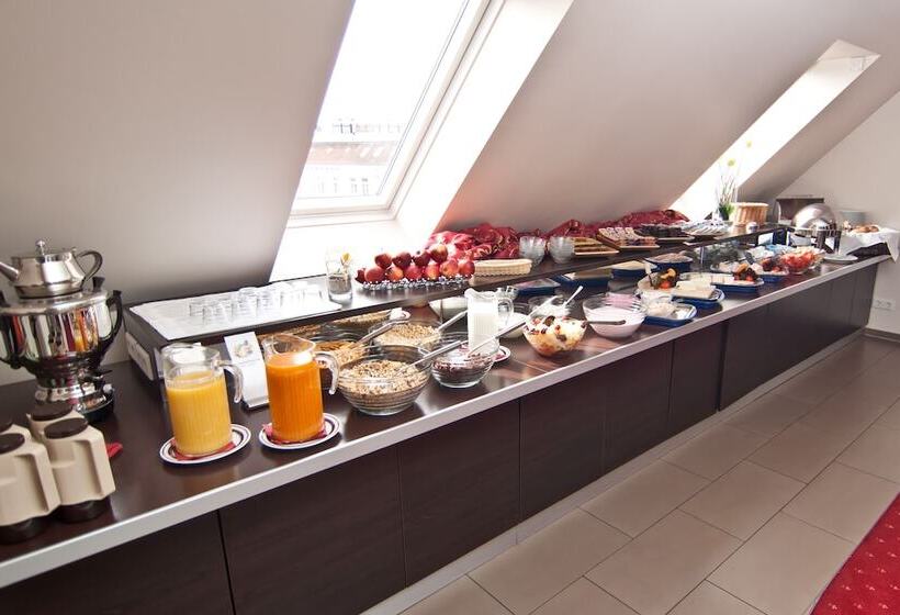 Fotos del hotel Savoy:  5