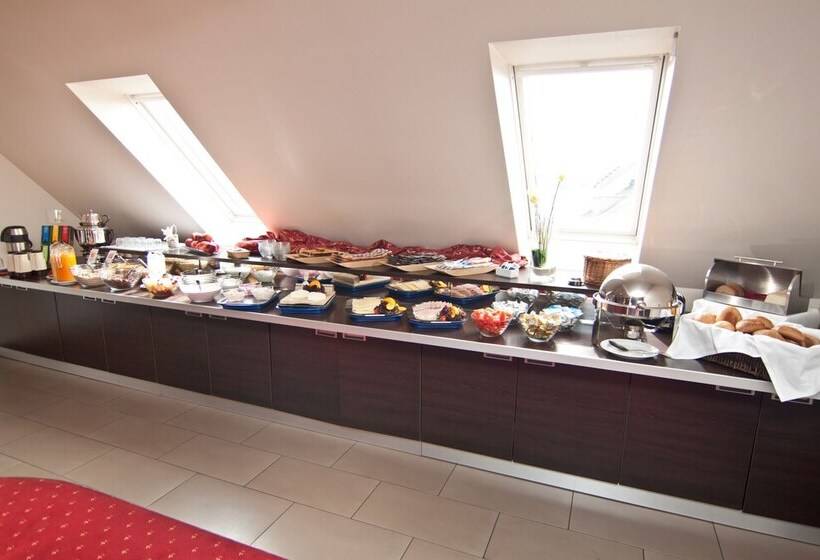 Fotos del hotel Savoy:  6