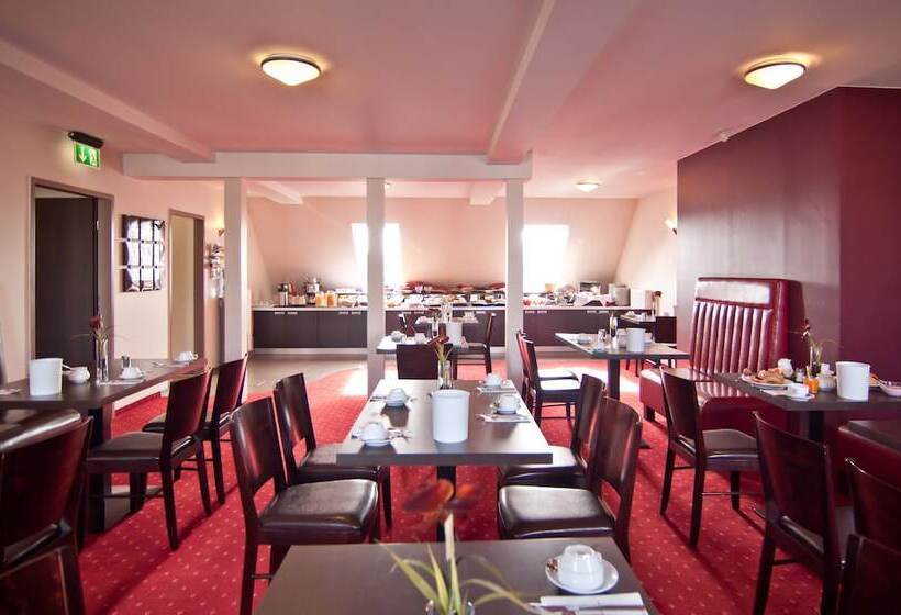 Fotos del hotel Savoy:  10