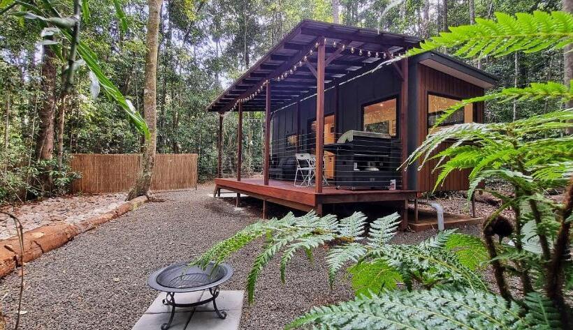 בית מלון כפרי The Canopy Rainforest Treehouses & Wildlife Sanctuary
