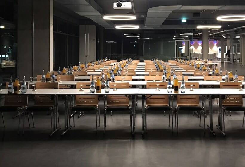 V8 Hotel Classic Motorworld Region Stuttgart