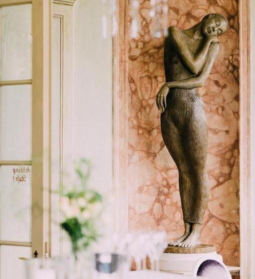 هتل Villa Sorgenfrei & Restaurant Atelier Sanssouci
