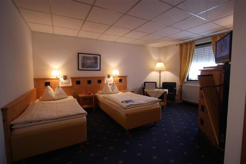 בית מלון כפרי Zum Lowen