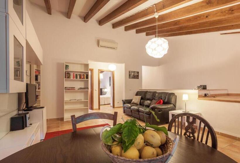 Petit Hotel Alaro