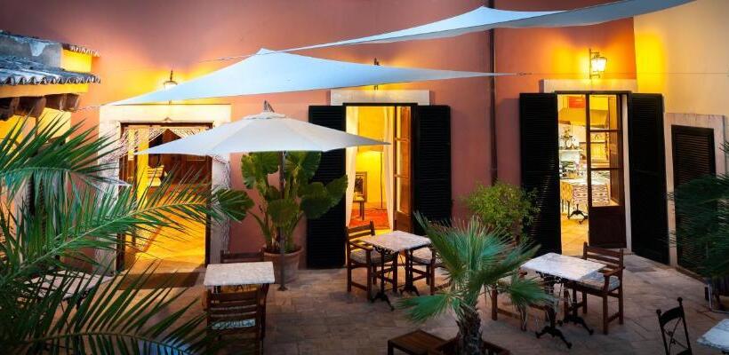Petit Hotel Alaro