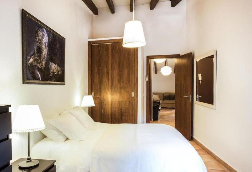 Petit Hotel Alaro