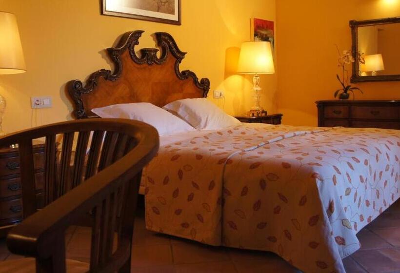 Petit Hotel Alaro