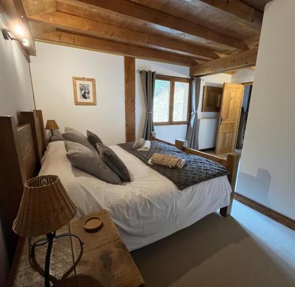 مبيت وإفطار Chalet Le Pery