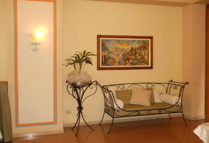 Отель Albergo Ristorante Aquila